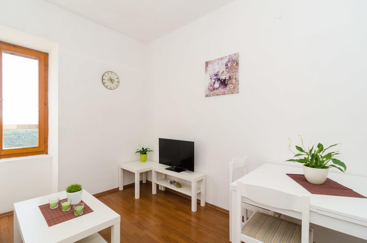 Apartment Mijanka